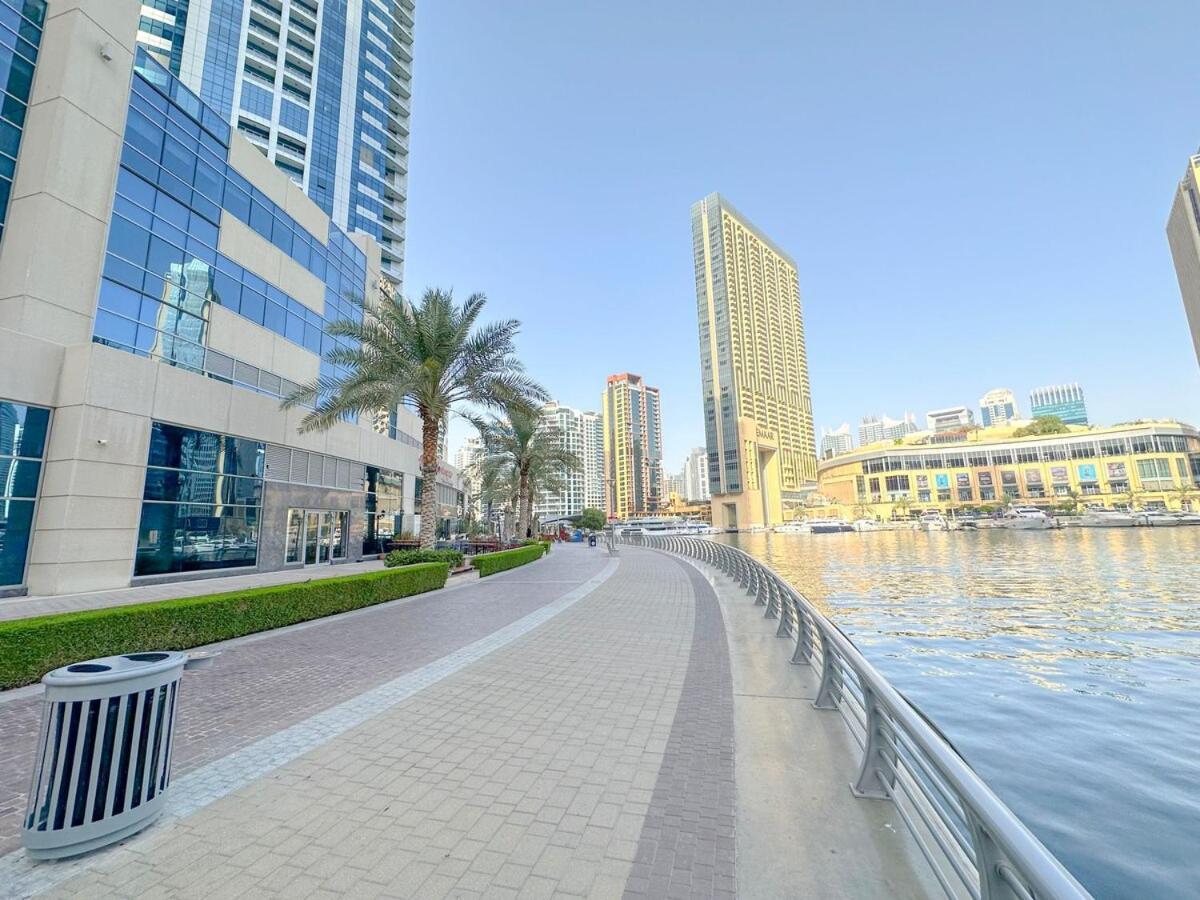 Aws Holiday Homes - Prime Apartment Near The Beach Dubai Luaran gambar