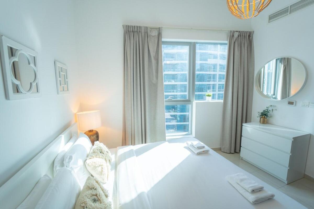 Aws Holiday Homes - Prime Apartment Near The Beach Dubai Luaran gambar