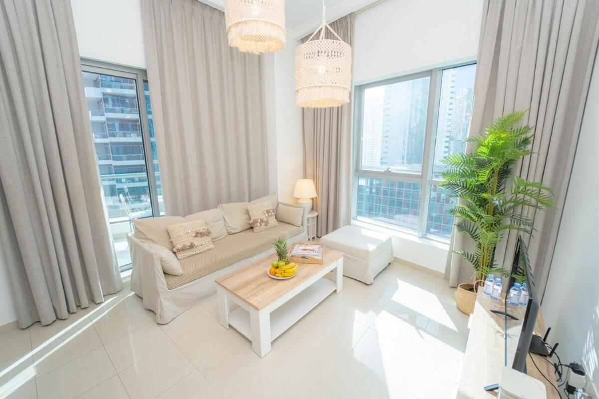 Aws Holiday Homes - Prime Apartment Near The Beach Dubai Luaran gambar